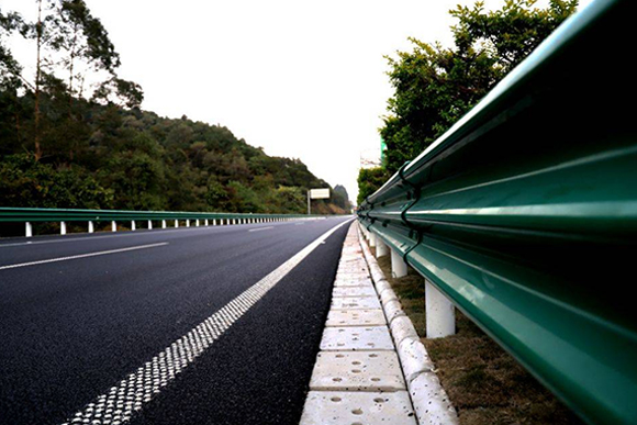 蛟河高速公路护栏的常用类型