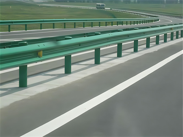 蛟河高速护栏板守护安全广泛应用于多个行业